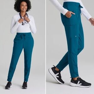 Barco Boost 4-pocket Midrise Jogger Scrub Pant in Bahama